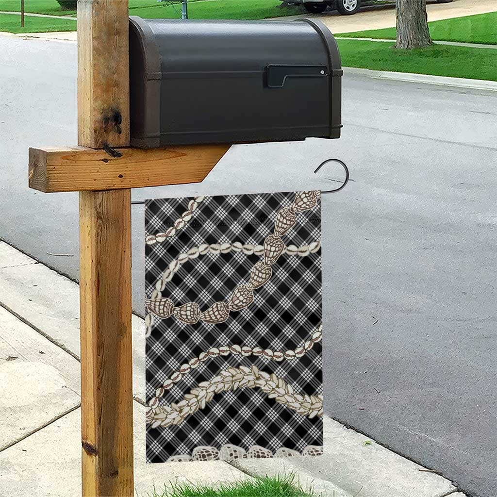 Black Aloha Hawaii Shell Lei Garden Flag Palaka Hebrew Cone Honey Cowrie Elegant Curves - Polynesian Pride