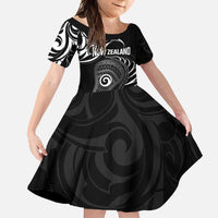 Personalised New Zealand Silver Fern Lacrosse Family Matching Short Sleeve Bodycon Dress and Hawaiian Shirt Aotearoa Maori Pattern LT14 Daughter's Dress Black - Polynesian Pride