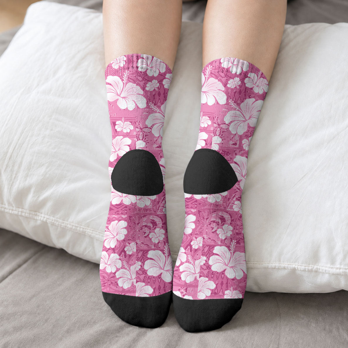 Pink Bula Fiji Masi Hibiscus Seamless Crew Socks LT14 - Polynesian Pride