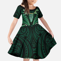 Aotearoa Pounamu Niho Family Matching Long Sleeve Bodycon Dress and Hawaiian Shirt Silver Fern Mix Maori Pattern - Green LT14 Daughter's Dress Green - Polynesian Pride