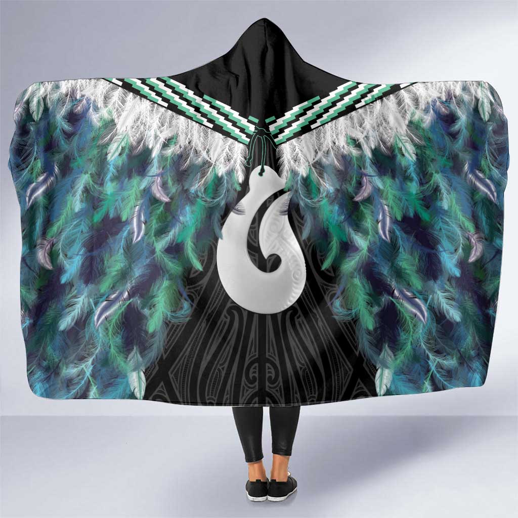 Aotearoa Korowai Motif Hooded Blanket Hei Matau Poutama Maori Pattern