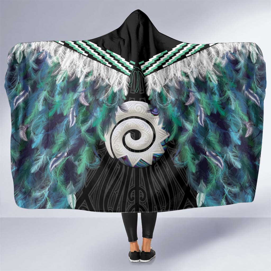 Aotearoa Korowai Motif Hooded Blanket Maori Koru Poutama
