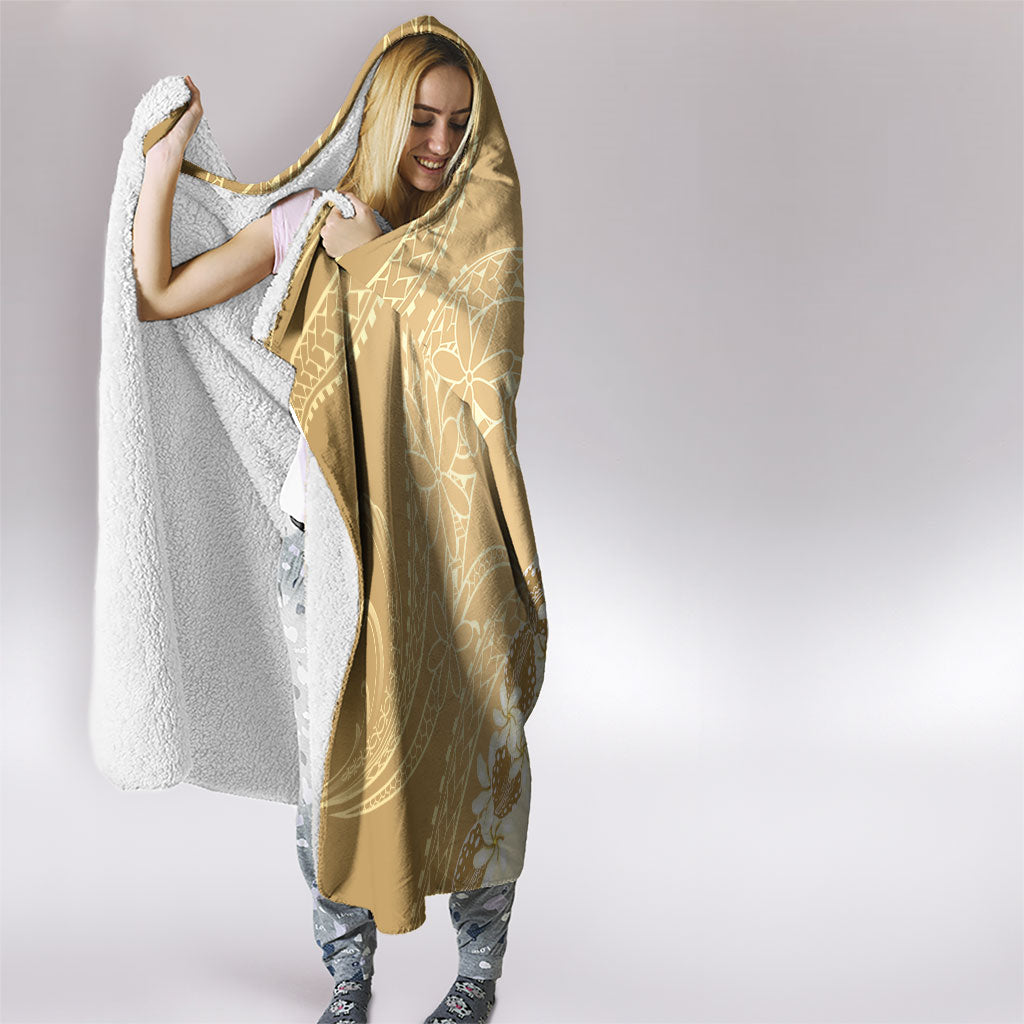 Heiva i Tahiti Hooded Blanket Tahitian Tiare Maori Cowrie Lei Brown