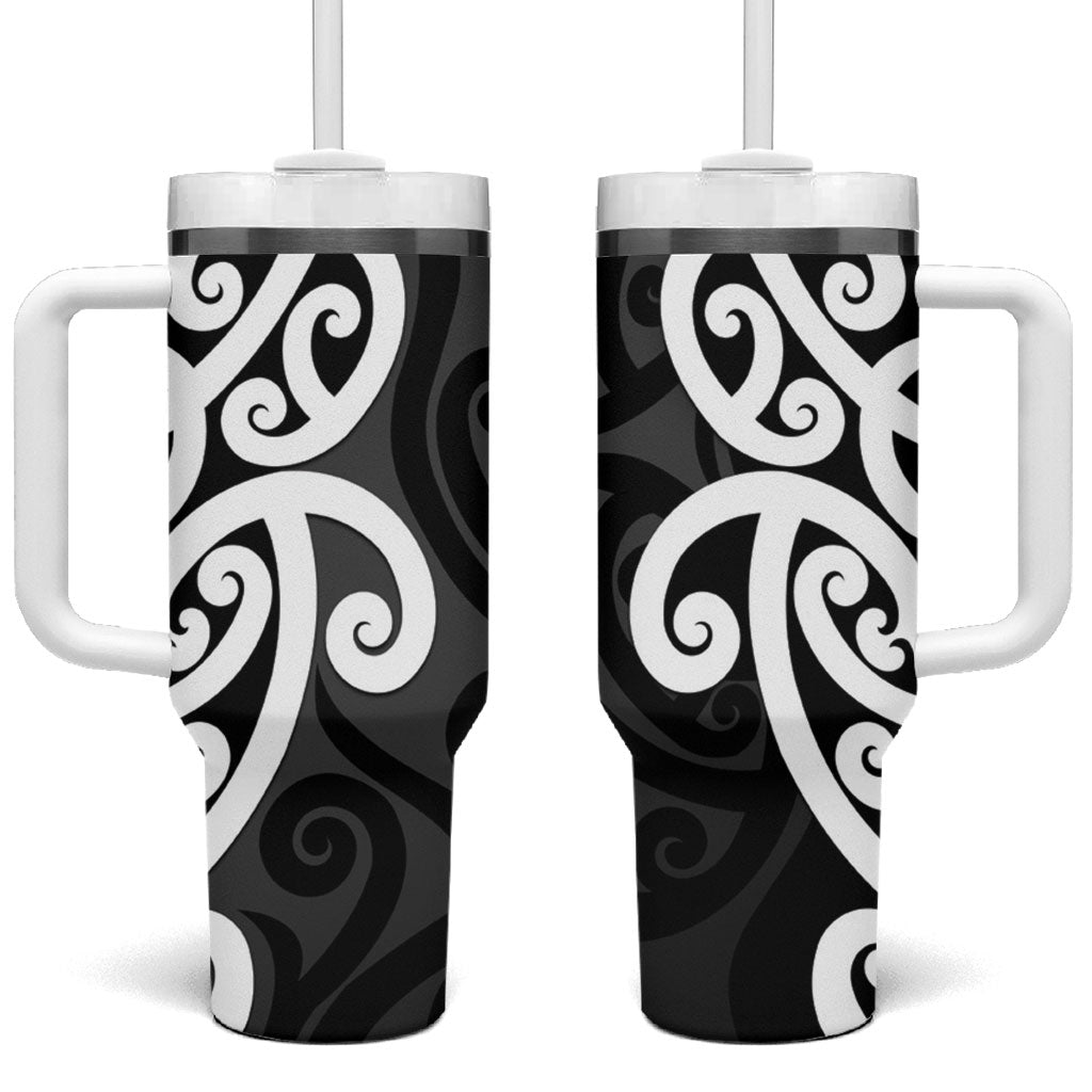 Lil Pakeha Lil Maori New Zealand Tumbler With Handle Kiwi Proud Mangopare Pattern LT14 One Size: 40 oz Black - Polynesian Pride