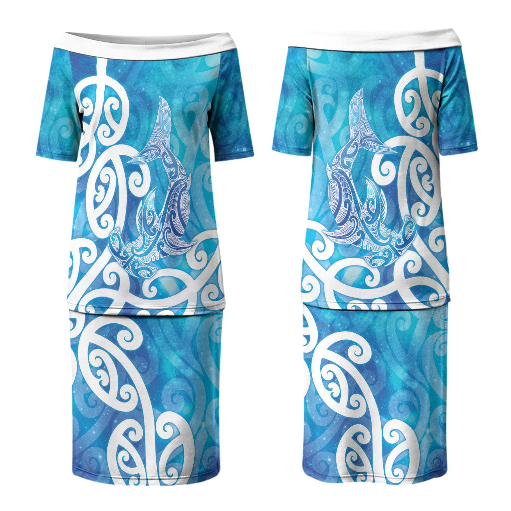 Hammerhead Shark Tattoo New Zealand Family Matching Puletasi and Hawaiian Shirt Maori Galaxy Mangopare Pattern LT14 Mom's Dress Turquoise - Polynesian Pride