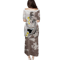 Brown and White Hawaii Shark Tattoo Family Matching Puletasi and Hawaiian Shirt Puakenikeni Lei Plumeria Polynesian Pattern - Polynesian Pride