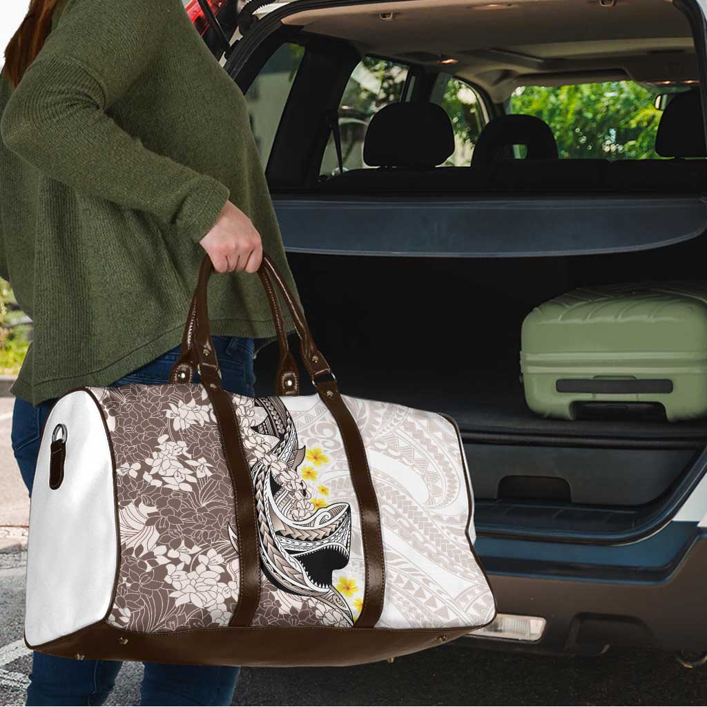 Brown and White Hawaii Shark Tattoo Travel Bag Puakenikeni Lei Plumeria Polynesian Pattern - Polynesian Pride