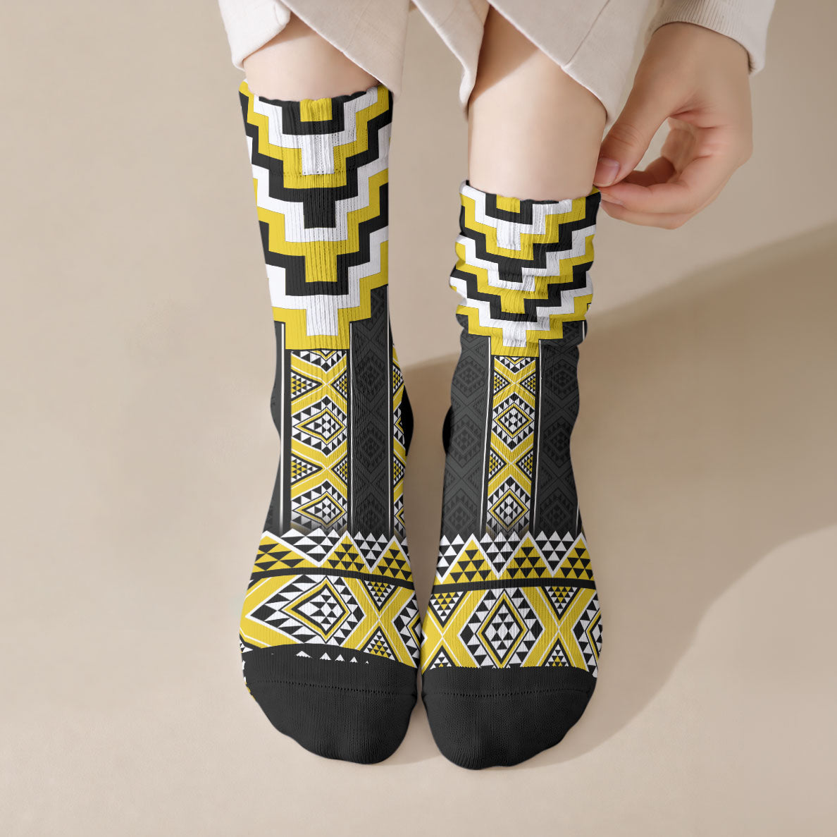 Yellow Taniko Aotearoa Crew Socks Niho Taniwha Mix Poutama LT14 Crew Socks Yellow - Polynesian Pride