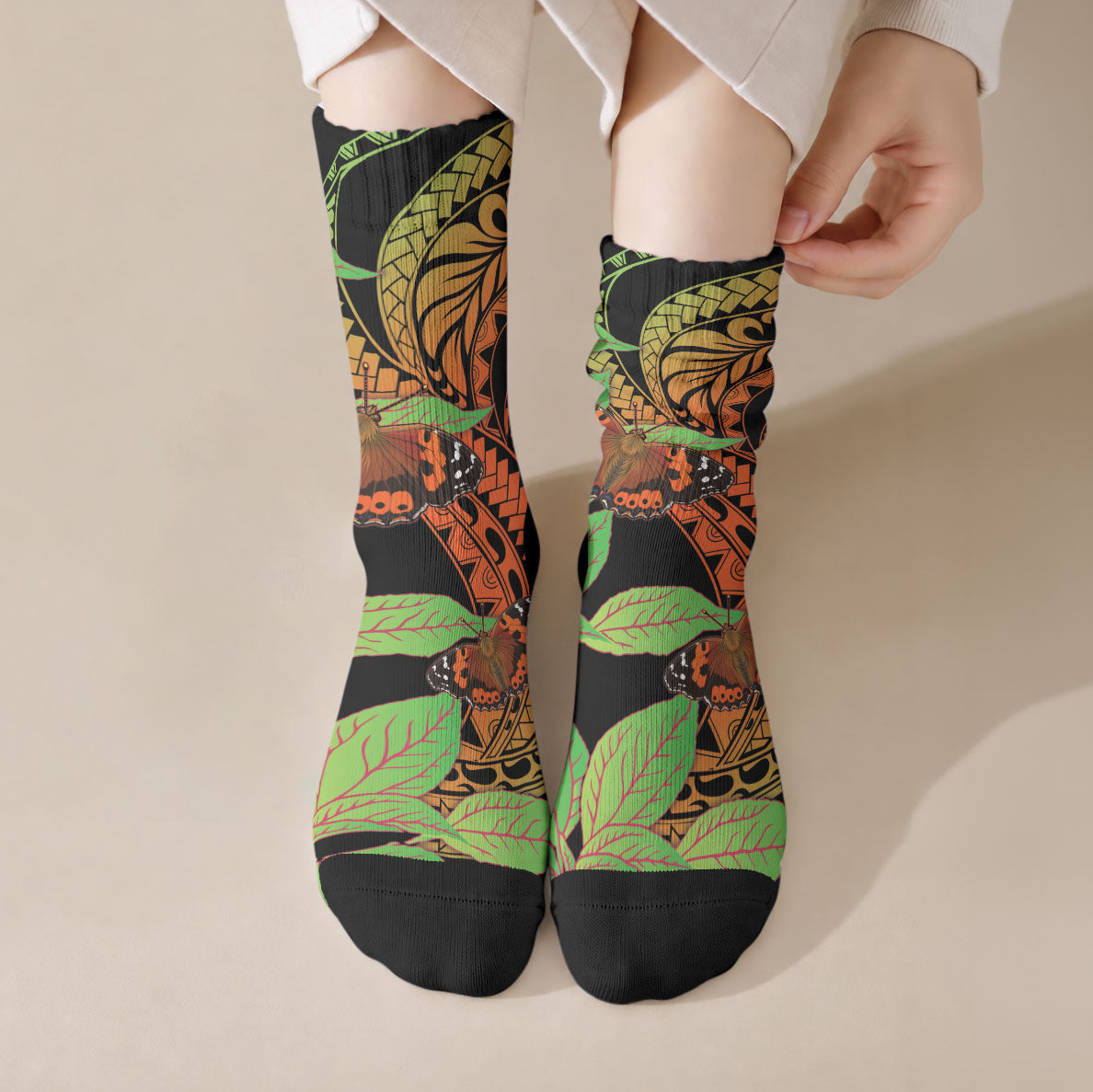 Kamehameha Butterfly Hawaii Crew Socks Hawaiian Pulelehua Mamaki Orange Green Color LT14 Crew Socks Multicolor - Polynesian Pride
