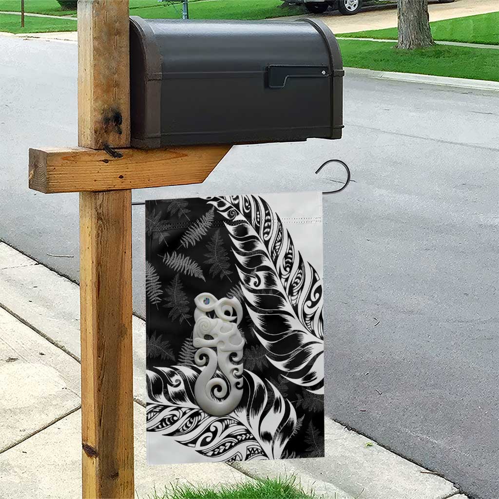 Aotearoa Manaia NZ Maori Silver Fern Garden Flag