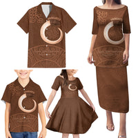 Vanuatu Indipendens Dei Family Matching Puletasi and Hawaiian Shirt Yumi Sand Drawing Turtle Mix Lapita LT14 - Polynesian Pride