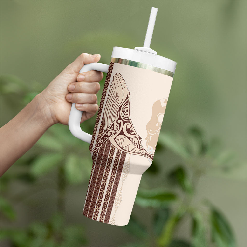 Swimming With Humpback Whales Season Tonga Tumbler With Handle Tongan Tofuaa Ngatu Pattern Brown LT14 - Polynesian Pride