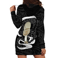 Black New Zealand Eel Hoodie Dress Aotearoa Maori Tuna With Kotiate Weapon