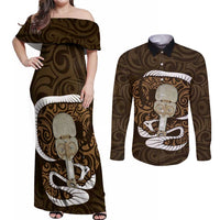 Gold New Zealand Eel Couples Matching Off Shoulder Maxi Dress and Long Sleeve Button Shirt Aotearoa Maori Tuna With Kotiate Weapon LT14 Gold - Polynesian Pride