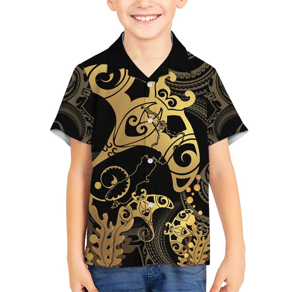Black And Gold Aotearoa Whai Family Matching Short Sleeve Bodycon Dress and Hawaiian Shirt NZ Stingrays Maori Curves Style LT14 Son's Shirt Gold - Polynesian Pride