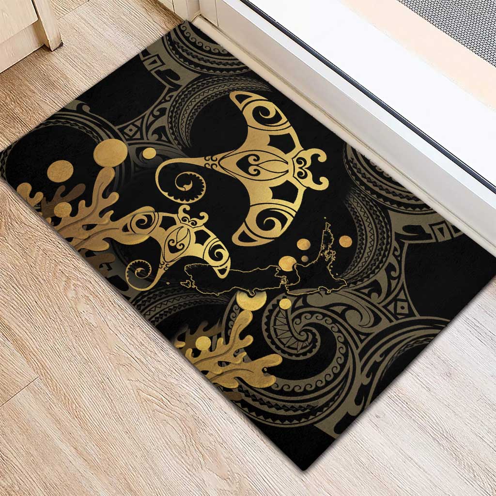 Black And Gold Aotearoa Whai Rubber Doormat NZ Stingrays Maori Curves Style LT14 - Polynesian Pride