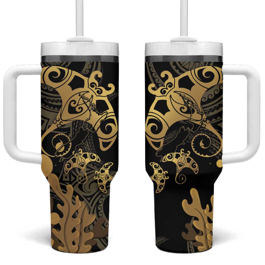 Black And Gold Aotearoa Whai Tumbler With Handle NZ Stingrays Maori Curves Style