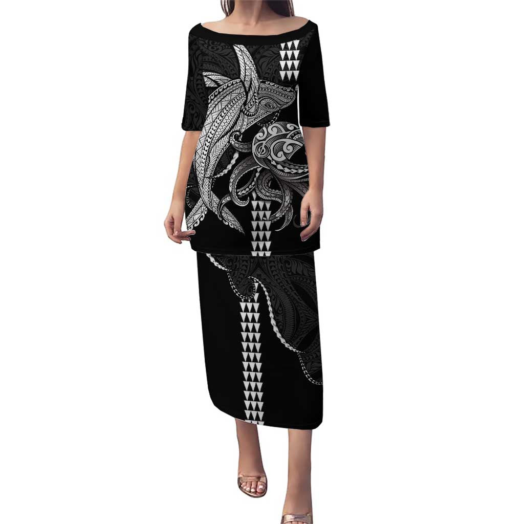 Kanaloa Aloha Hawaii Family Matching Puletasi and Hawaiian Shirt Humpback Whale Octopus Tattoo Kakau Pattern LT14 Mom's Dress Black - Polynesian Pride