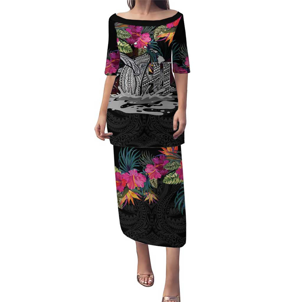 Personalised Hawaii Family Matching Puletasi and Hawaiian Shirt Humpback Whale Tattoo With Tropical Flowers Black LT14 Mom's Dress Black - Polynesian Pride