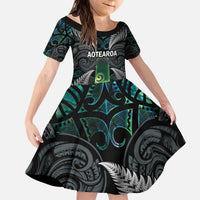 Personalised New Zealand Toki Kid Short Sleeve Dress Silver Fern Mix Aotearoa Maori Pattern LT14 KID Black - Polynesian Pride