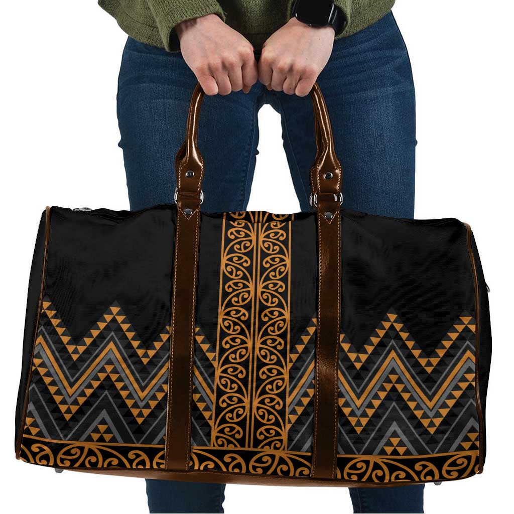 Gold Aotearoa Mangopare Kowhaiwhai Niho Taniwha Travel Bag Maori New Zealand - Polynesian Pride