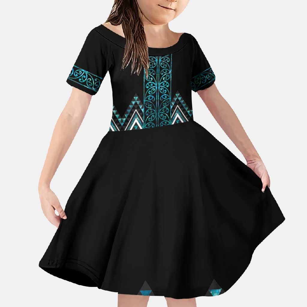 Paua Shell Aotearoa Mangopare Kowhaiwhai and Niho Taniwha Family Matching Mermaid Dress and Hawaiian Shirt Maori New Zealand LT14 Daughter's Dress Turquoise - Polynesian Pride