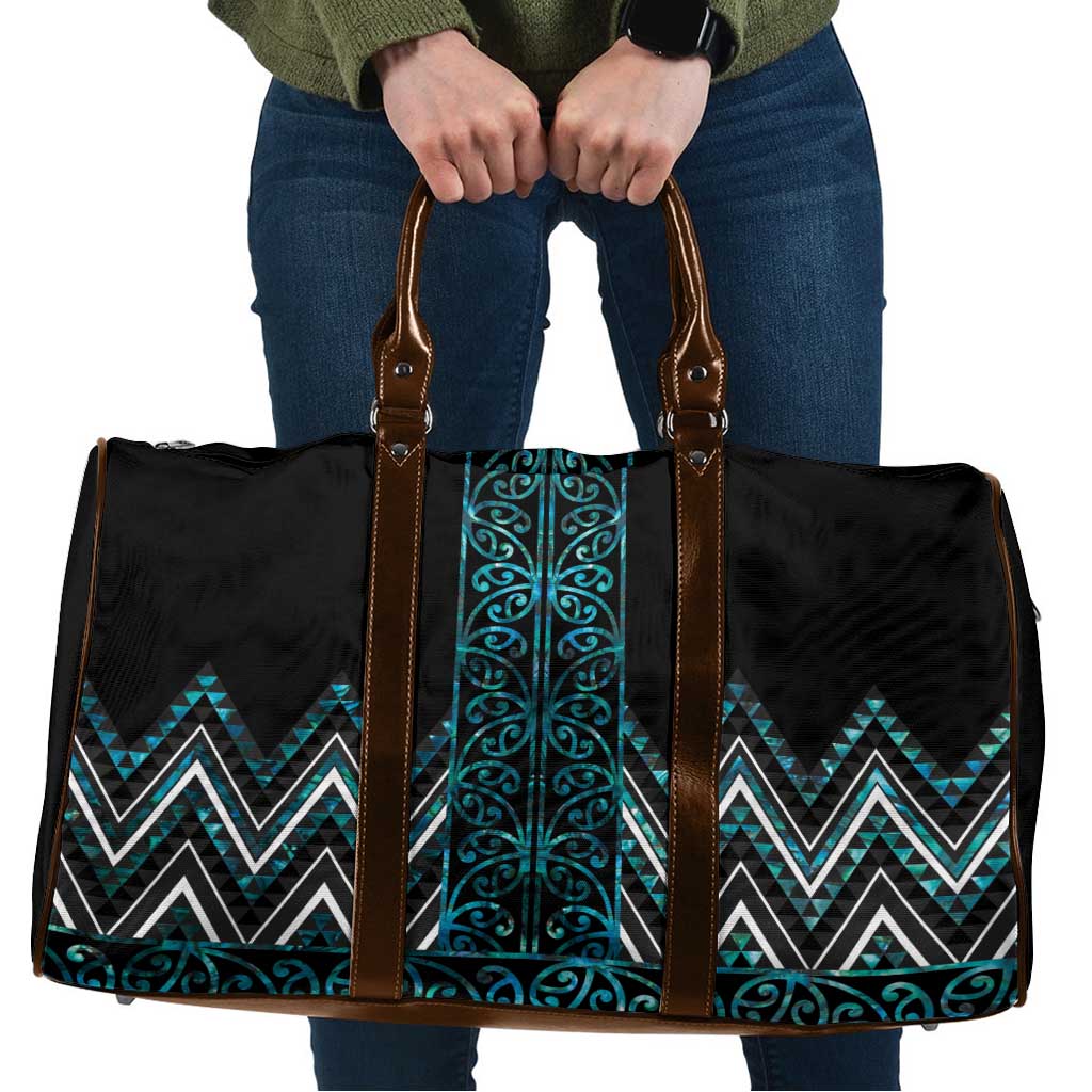 Paua Shell Aotearoa Mangopare Kowhaiwhai Niho Taniwha Travel Bag Maori New Zealand - Polynesian Pride