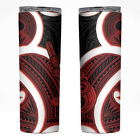 Whero Aotearoa Atua Tumatauenga Skinny Tumbler Maori God Of War Tiki With Taiaha LT14 Red - Polynesian Pride