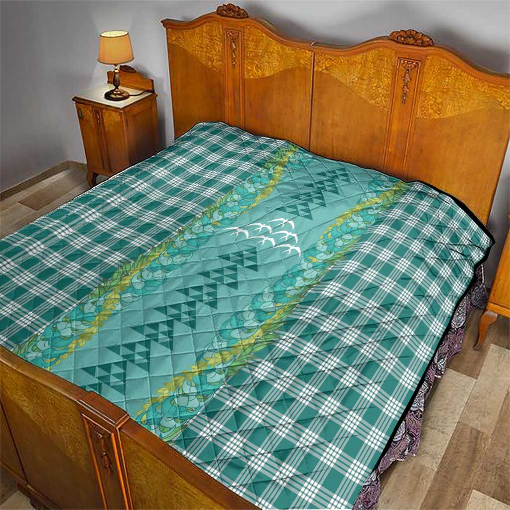 Teal Palaka Hawaii Iwa Bird Quilt Hawaiian Kakau Jade Vine Lei - Polynesian Pride