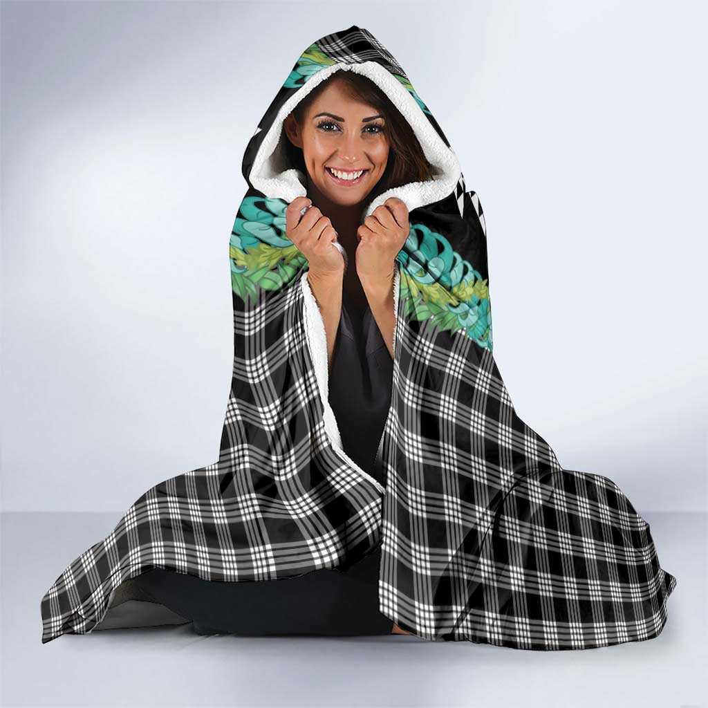 Black Palaka Hawaii Iwa Bird Hooded Blanket Hawaiian Kakau Jade Vine Lei LT14 - Polynesian Pride