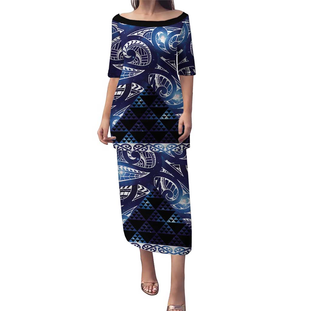 Matariki New Zealand Family Matching Puletasi and Hawaiian Shirt NZ Niho Taniwha Maori New Year Blue Galaxy LT14 Mom's Dress Blue - Polynesian Pride