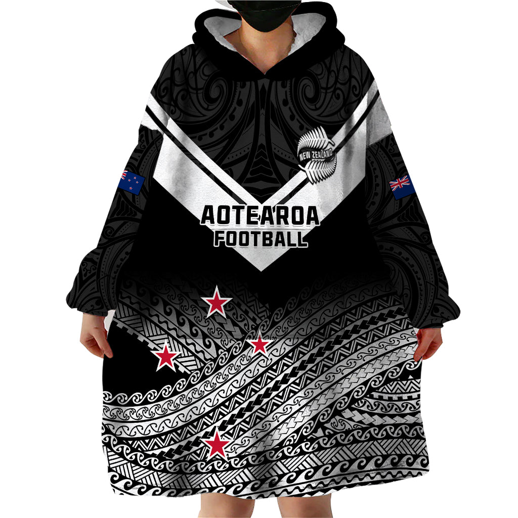 Personalised Aotearoa Football Wearable Blanket Hoodie Go New Zealand Maori Fern Pattern LT14 - Polynesian Pride