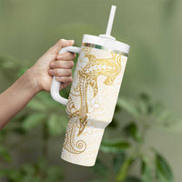Gold and White Hawaii Tumbler With Handle Hammerhead Shark Tattoo Curve Polynesian - Polynesian Pride