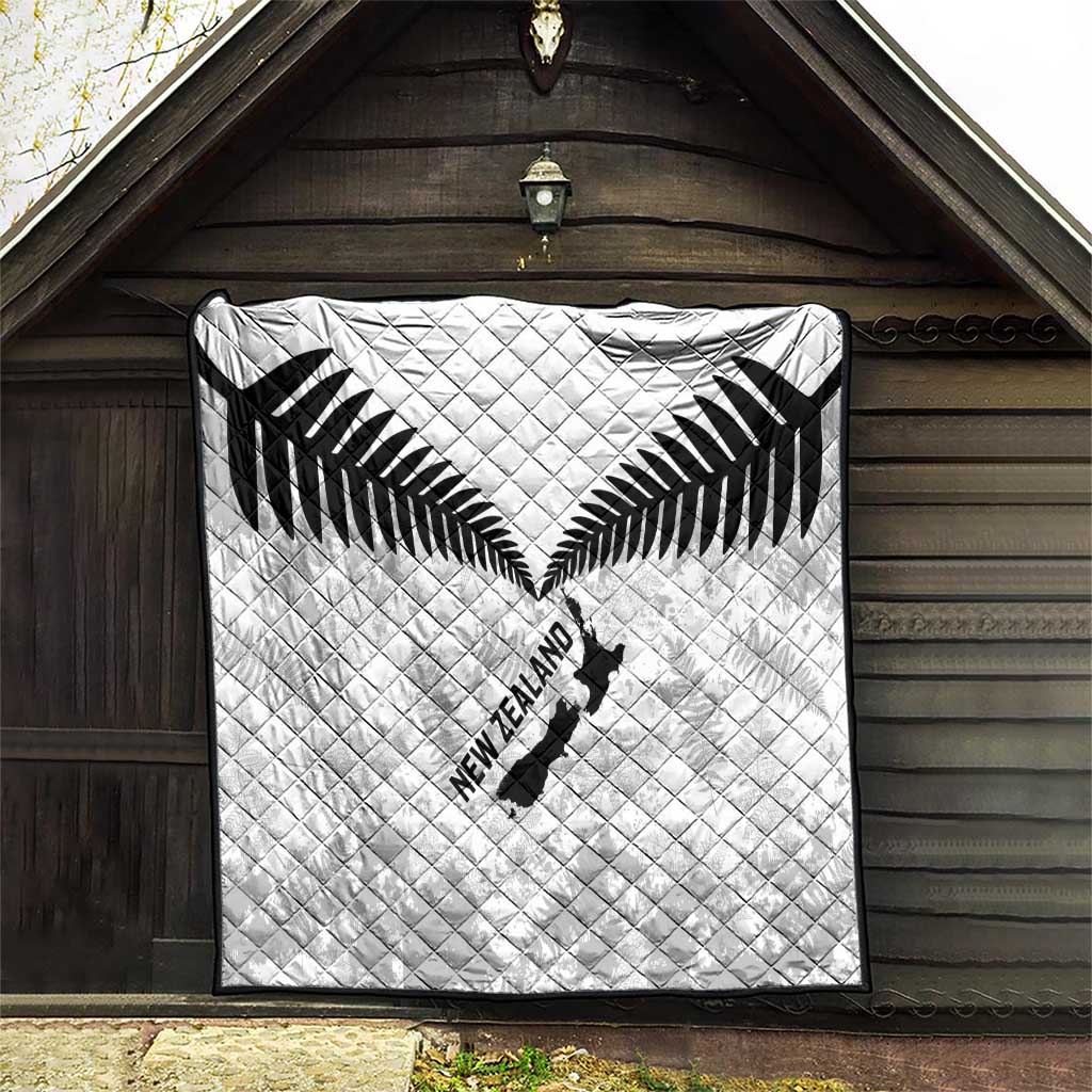 Custom New Zealand Silver Fern Football Quilt Go Aotearoa Grunge White - Polynesian Pride