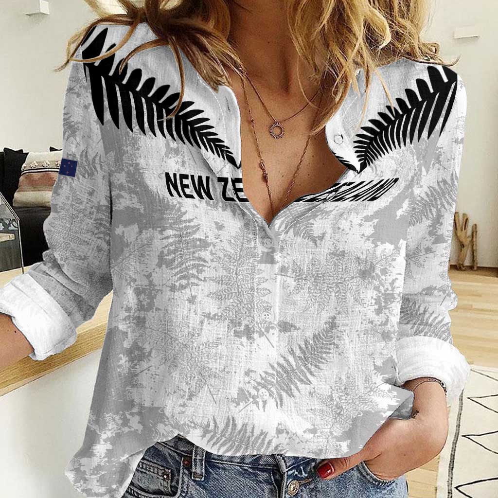Custom New Zealand Silver Fern Football Women Casual Shirt Go Aotearoa Grunge White - Polynesian Pride
