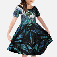 Turquoise Traditional Cloak Aotearoa Family Matching Short Sleeve Bodycon Dress and Hawaiian Shirt Maori Paua Shell Korowai Pattern LT14 Daughter's Dress Turquoise - Polynesian Pride