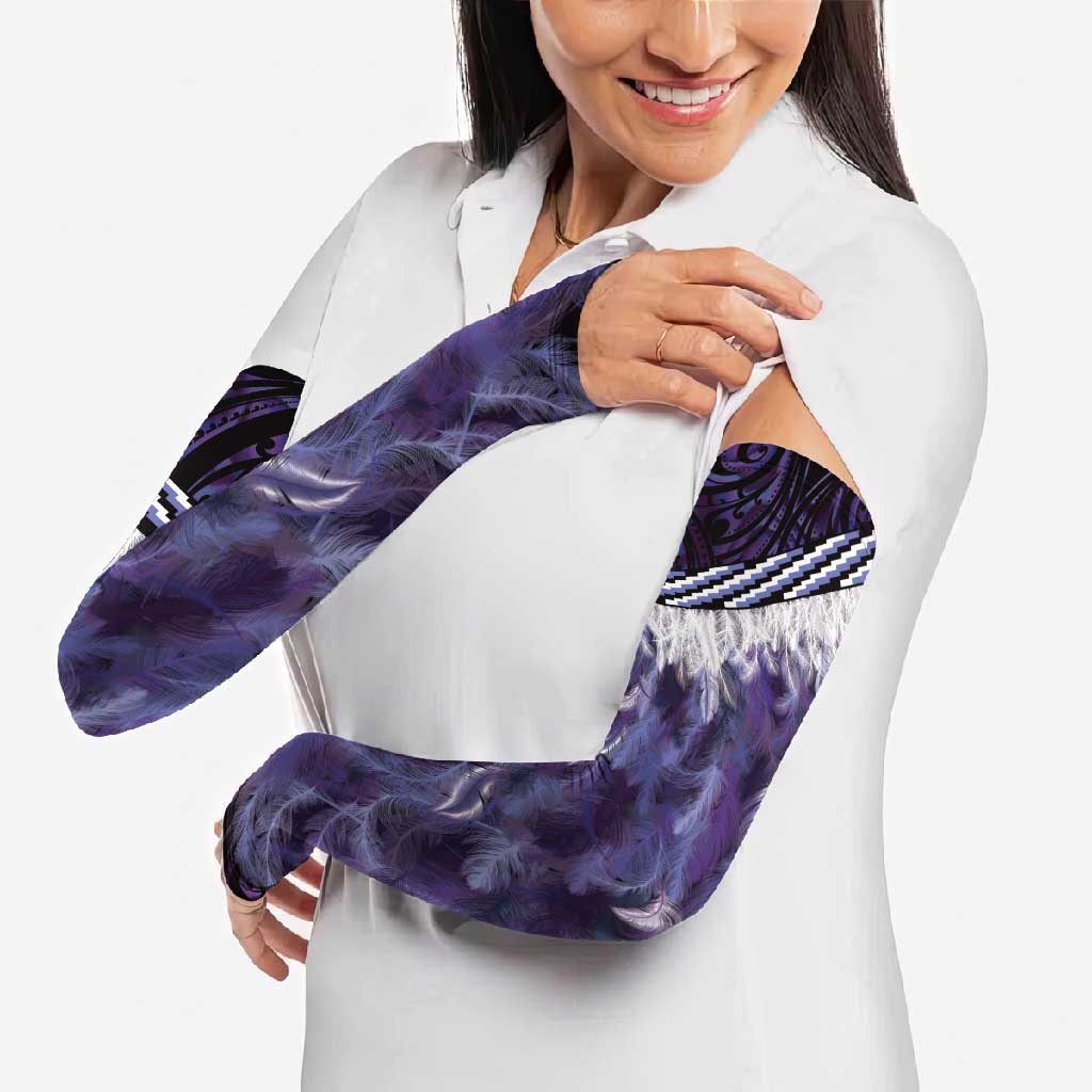 Purple Traditional Cloak Aotearoa Arm Sleeves Maori Paua Shell Korowai Pattern - Polynesian Pride