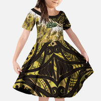 Yellow Traditional Cloak Aotearoa Family Matching Long Sleeve Bodycon Dress and Hawaiian Shirt Maori Paua Shell Korowai Pattern LT14 Daughter's Dress Yellow - Polynesian Pride
