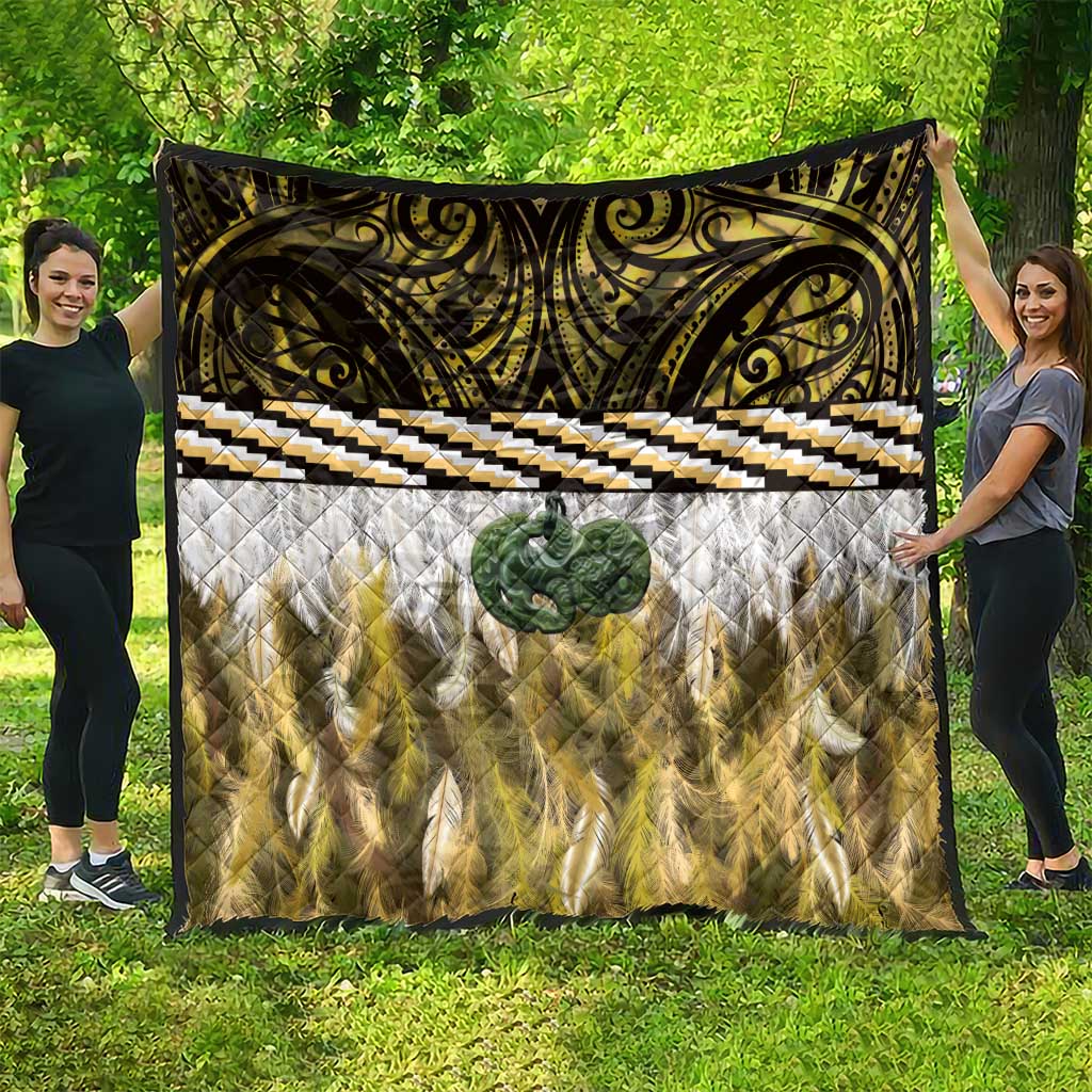 Yellow Traditional Cloak Aotearoa Quilt Maori Paua Shell Korowai Pattern