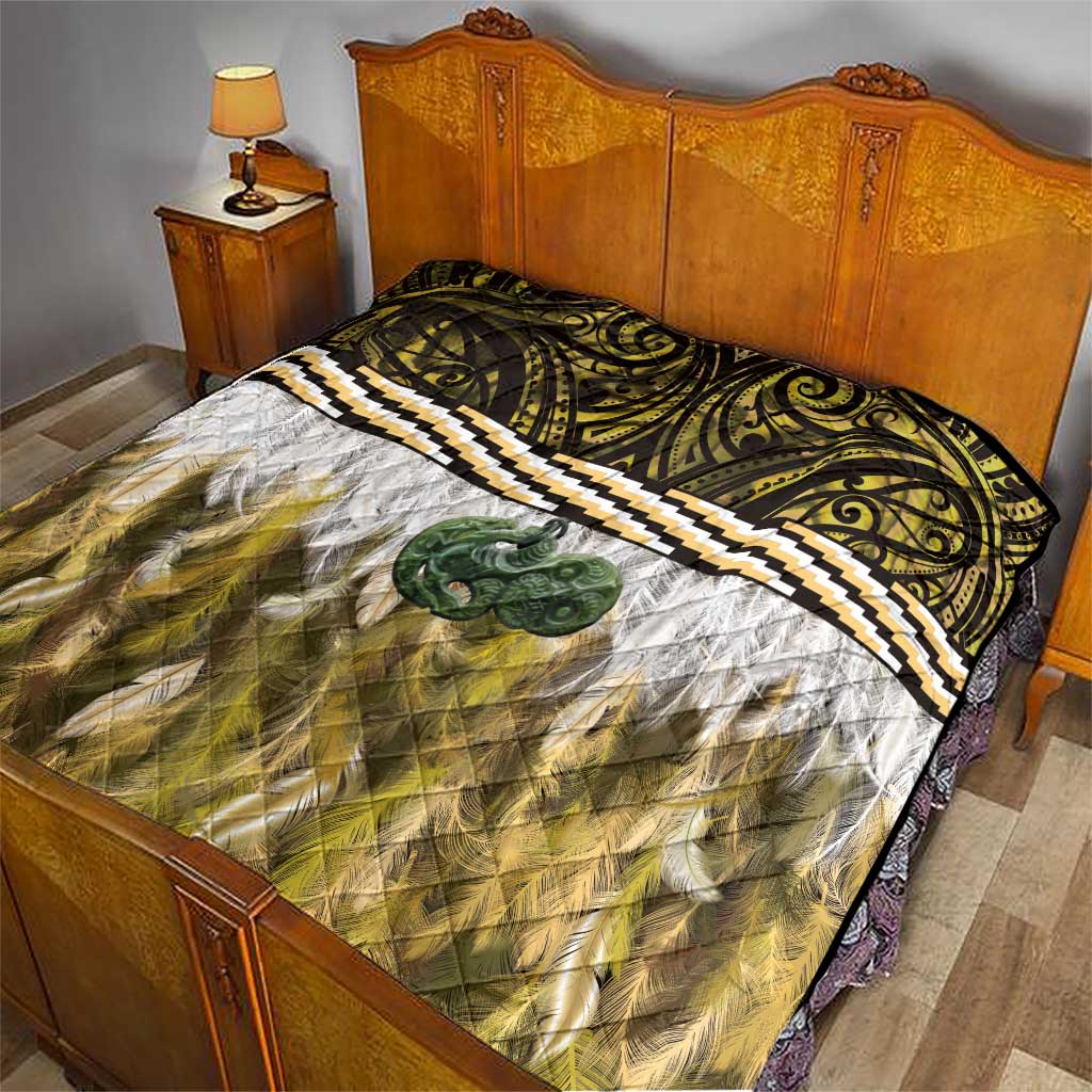 Yellow Traditional Cloak Aotearoa Quilt Maori Paua Shell Korowai Pattern