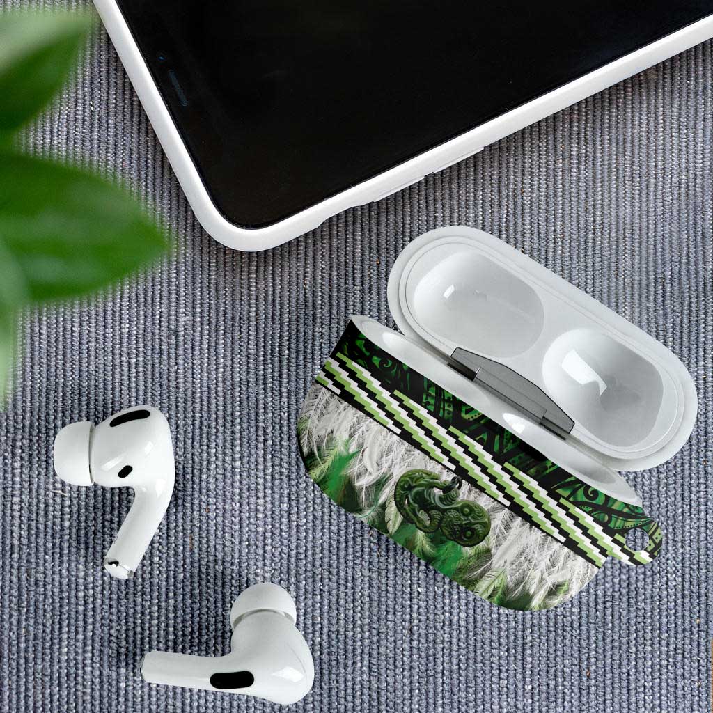 Green Traditional Cloak Aotearoa AirPods Case Maori Paua Shell Korowai Pattern - Polynesian Pride