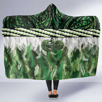 Green Traditional Cloak Aotearoa Hooded Blanket Maori Paua Shell Korowai Pattern