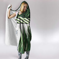Green Traditional Cloak Aotearoa Hooded Blanket Maori Paua Shell Korowai Pattern
