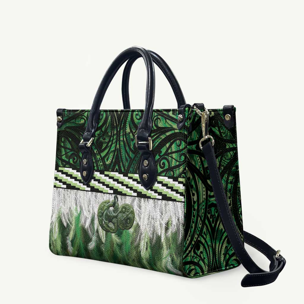 Green Traditional Cloak Aotearoa Leather Bag Maori Paua Shell Korowai Pattern - Polynesian Pride