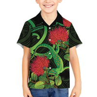 New Zealand Gecko Family Matching Puletasi and Hawaiian Shirt Aotearoa Maori With Pohutukawa Flowers LT14 Son's Shirt Black - Polynesian Pride