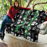 Aloha Hawaii Tuberose Lei Quilt Tropical Vibes Black Color - Polynesian Pride