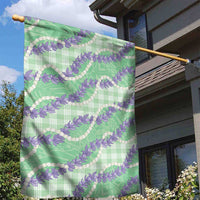 Pastel Green Hawaii Palaka Honohono Pikake Garden Flag Hawaiian Orchid Lei Polynesian Pattern - Polynesian Pride