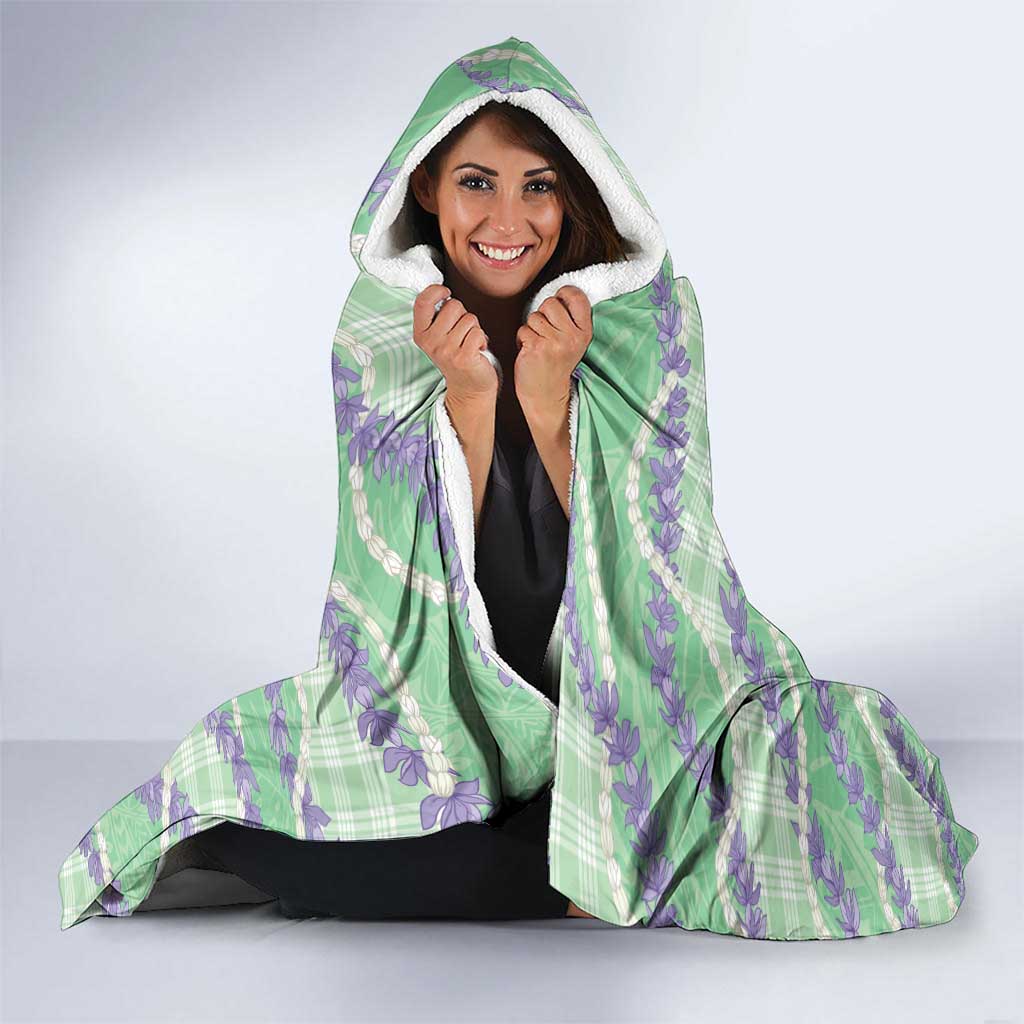 Pastel Green Hawaii Palaka Honohono Pikake Hooded Blanket Hawaiian Orchid Lei Polynesian Pattern - Polynesian Pride