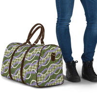 Green Hawaii Palaka Honohono Pikake Travel Bag Hawaiian Orchid Lei Polynesian Pattern - Polynesian Pride