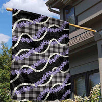 Black Hawaii Palaka Honohono Pikake Garden Flag Hawaiian Orchid Lei Polynesian Pattern - Polynesian Pride